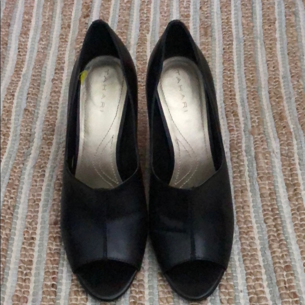 Tahari peep toe heels